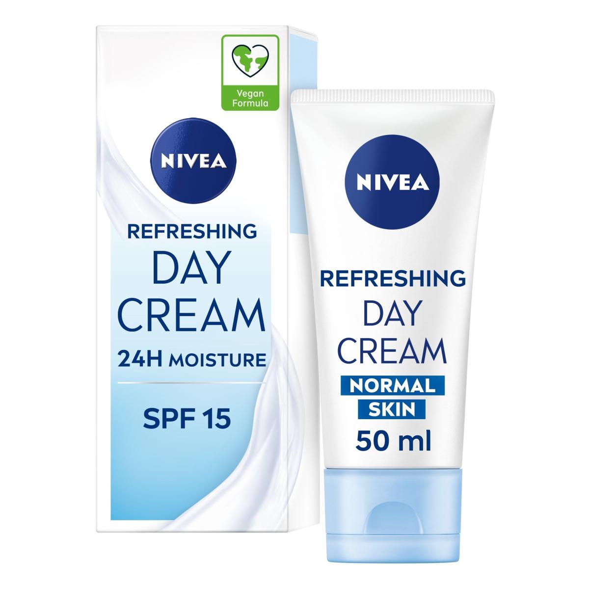 Refreshing Day Cream Moisturiser SPF 15 Normal Skin